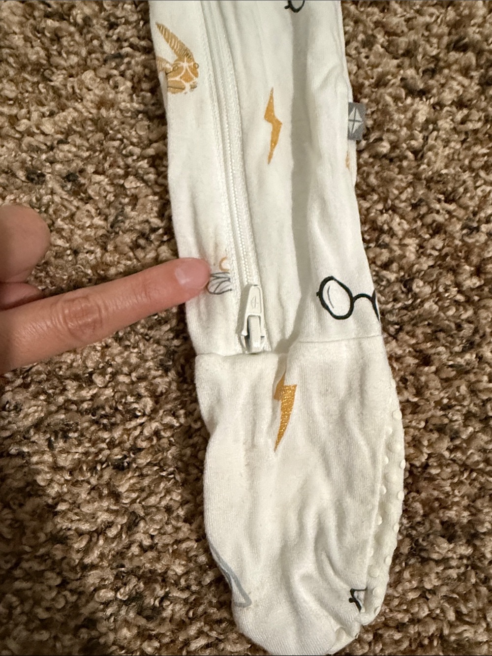 Kyte Baby Harry Potter Zippie- Size 12mos. - Picture 3 of 4